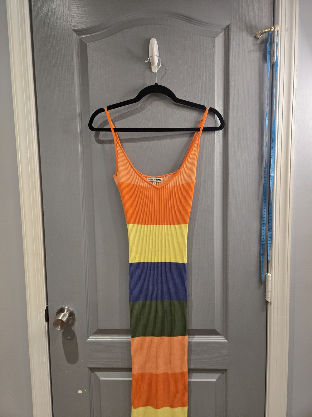 Colorblock Ribbed Knit Spaghetti Strap Dress - Picture 3 of 6